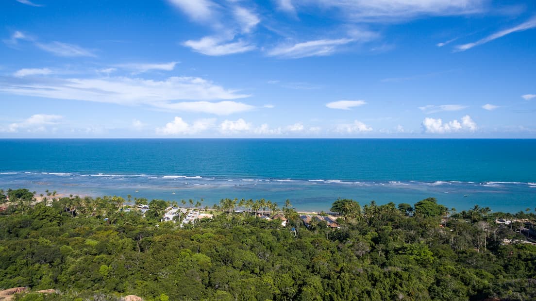 Descubra as maravilhas de Arraial d'Ajuda: da Vila Histórica às Belas Praias